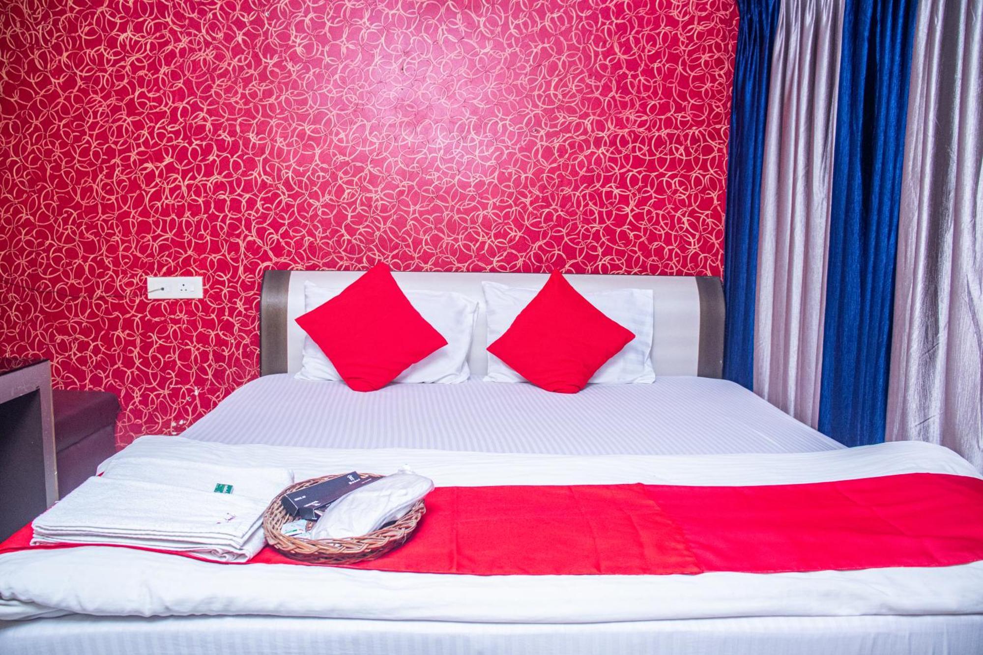 Babul Hotel Kalküta Dış mekan fotoğraf